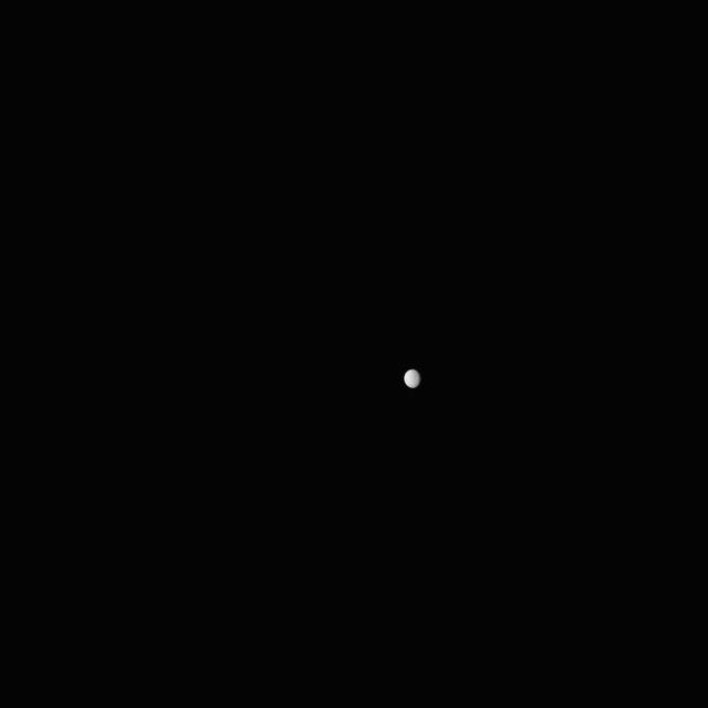 La planète naine Cérès et ses taches brillantes du cratère Occator, photographiées par la sonde Dawn de la NASA