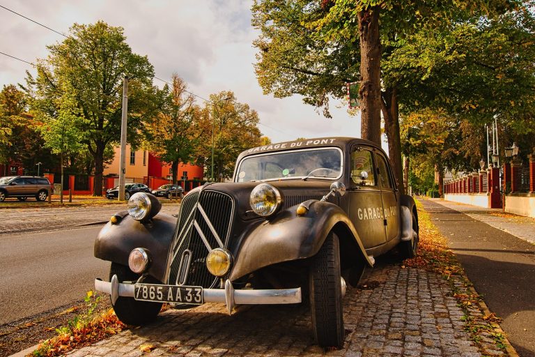 Automobile en France : les grandes tendances technologiques de 2026