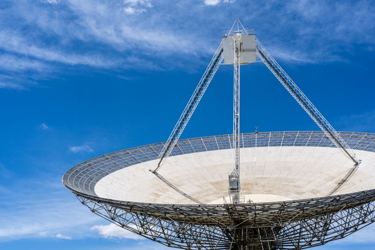 Depuis le premier signal de Beta Pictoris b, la vie extraterrestre en question