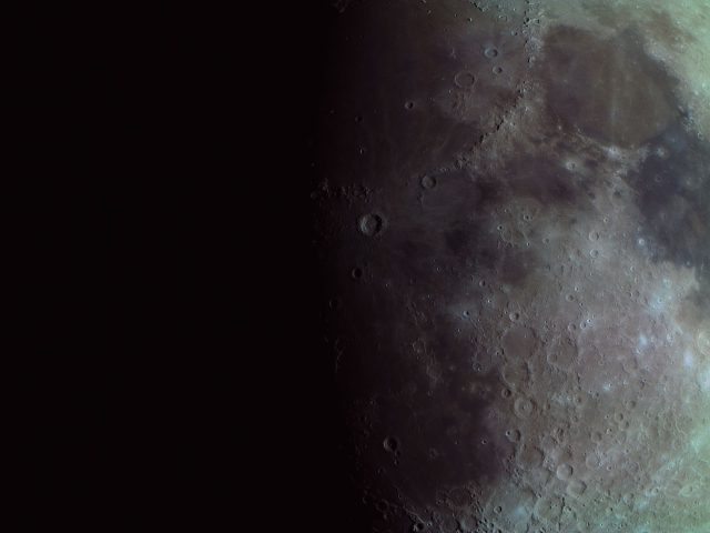 Découverte d’un cratère sur la Lune : un événement exceptionnel