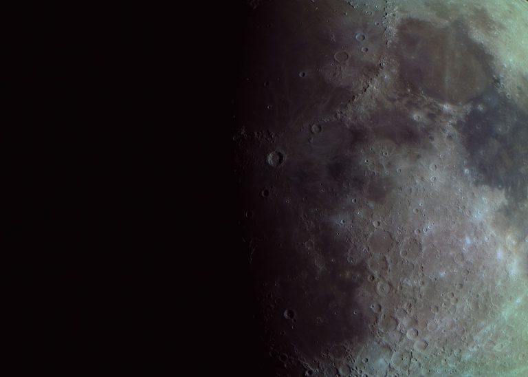 Découverte d&rsquo;un cratère sur la Lune : un événement exceptionnel