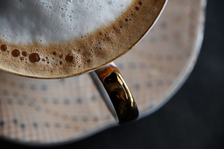 Holy après 16 h : notre avis santé sur la caféine et le sommeil