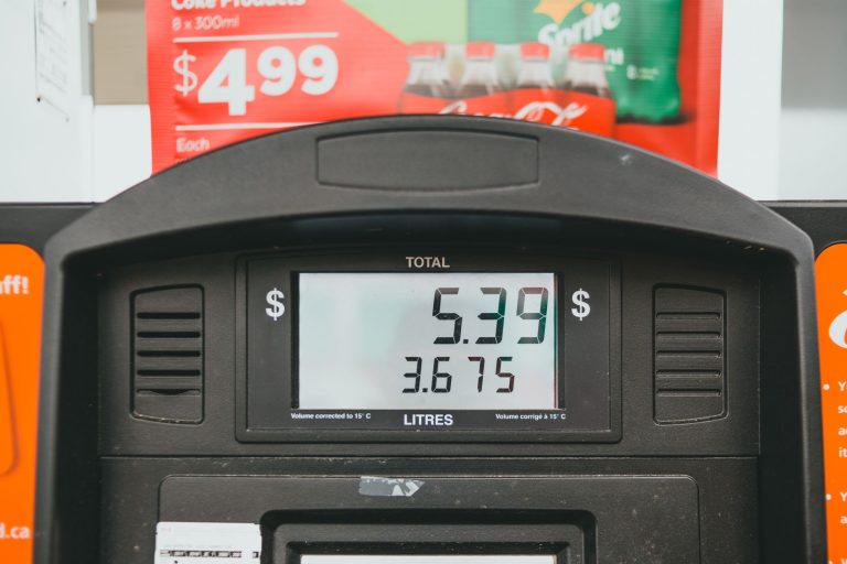 Dès maintenant, 18 centimes de moins par litre de gazole : combien de temps ?