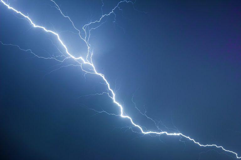 Pourquoi un lieu sur Terre ne connaît jamais la paix : un orage permanent et ses mystères