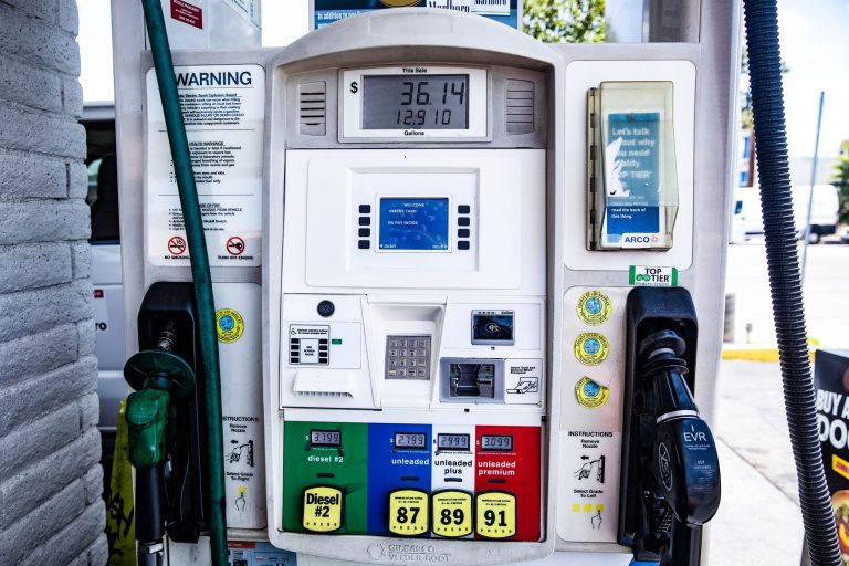 Baisse des prix de l&rsquo;énergie : durera-t-elle vraiment ?